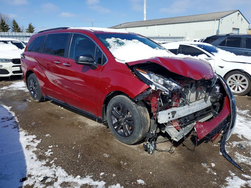 2024 Toyota Sienna le