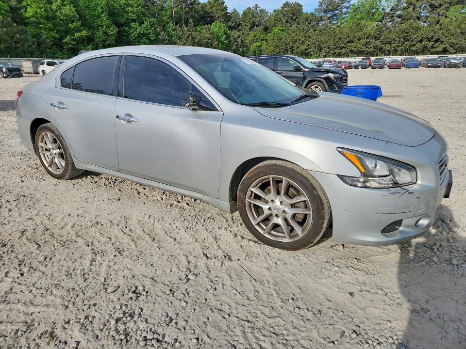 2010 Nissan Maxima 3.5 s