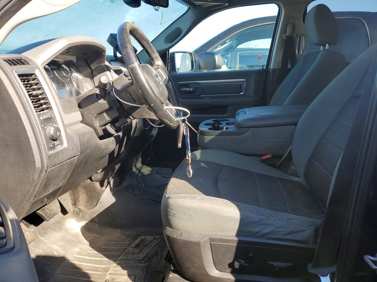 2015 Dodge RAM 1500 SLT