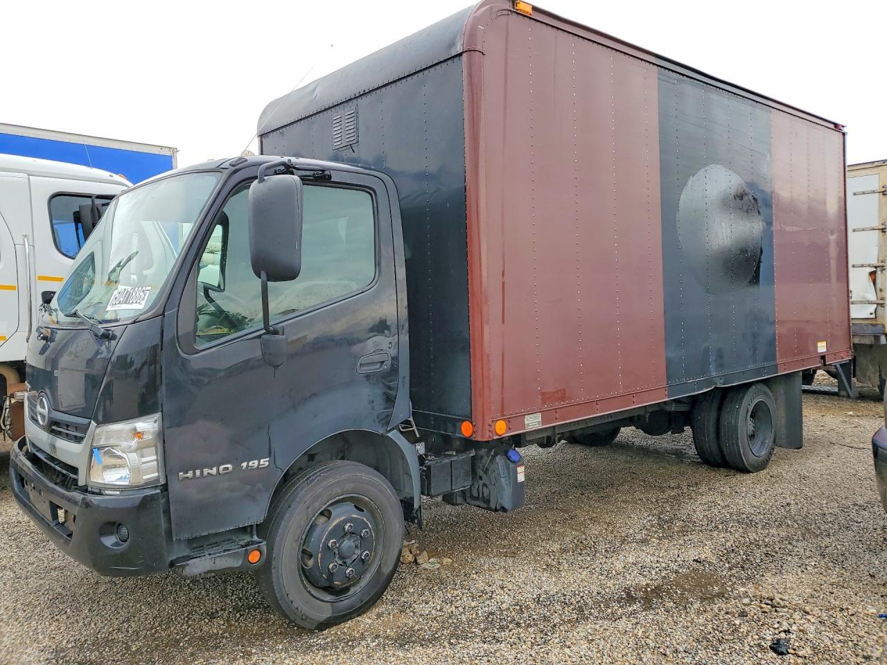 2018 Hino 195 BOX Truck