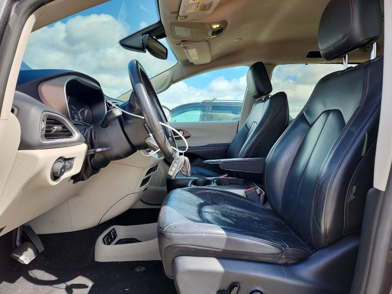 2019 Chrysler Pacifica Touring l