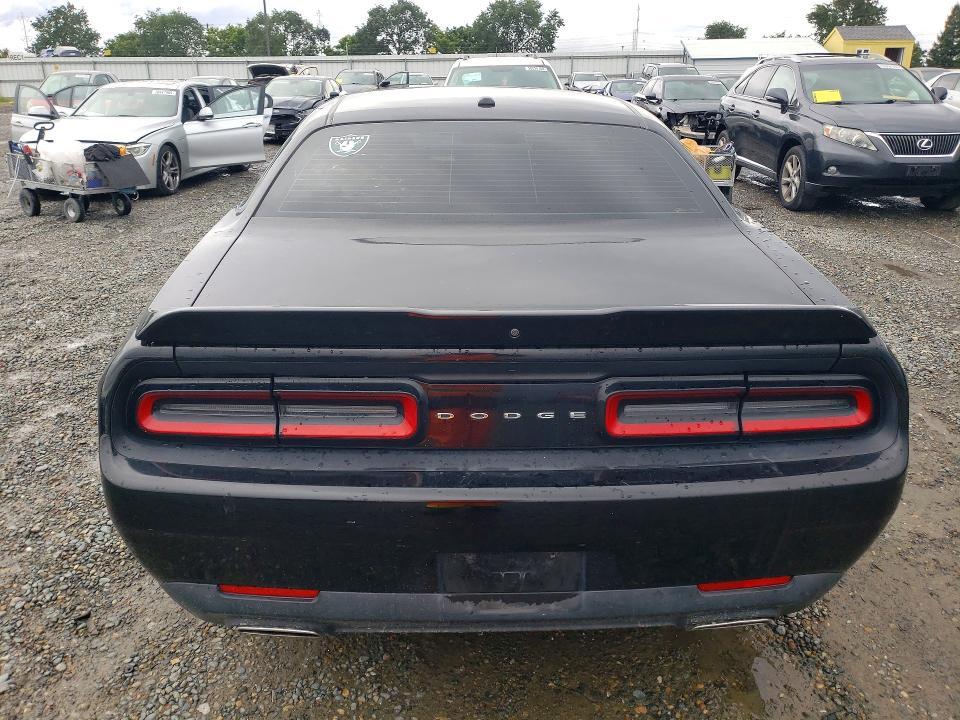 2020 Dodge Challenger sxt