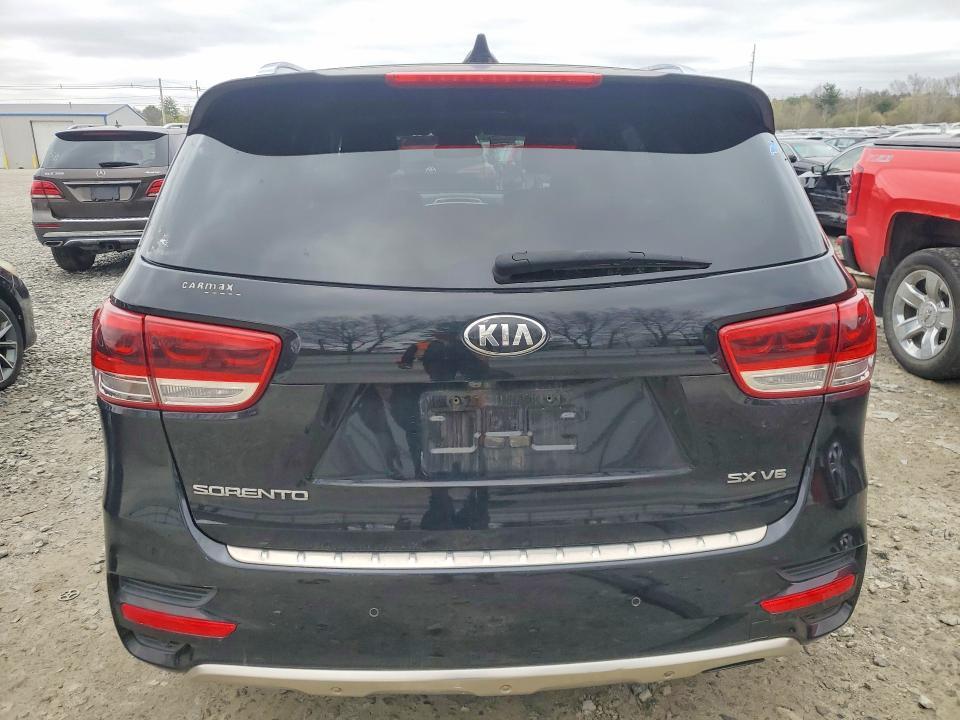 2016 KIA Sorento sx V6