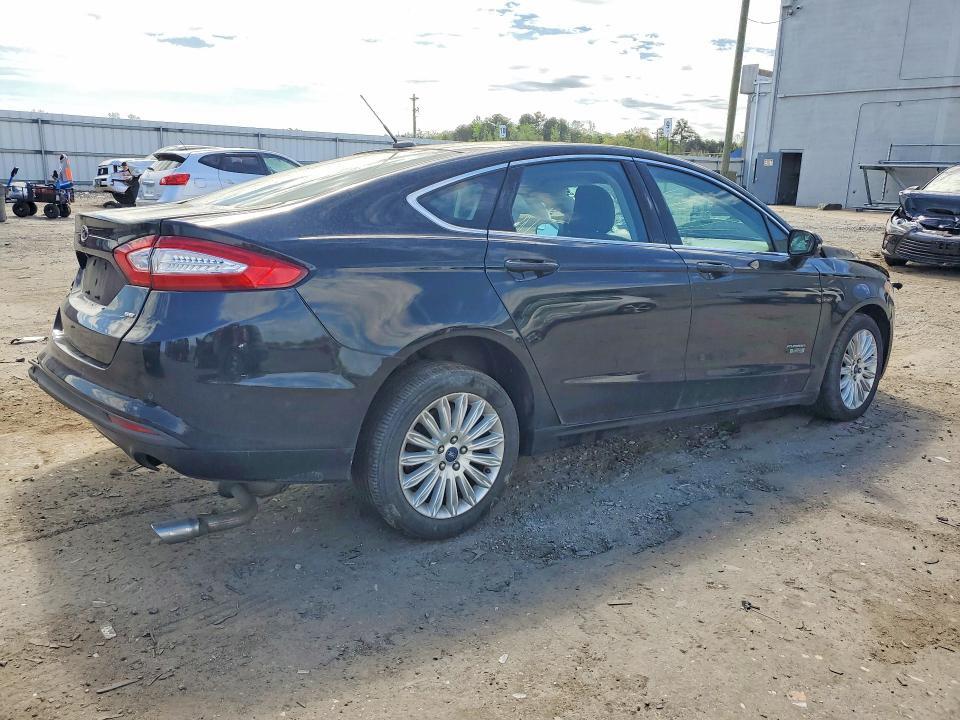 2016 Ford Fusion se Phev