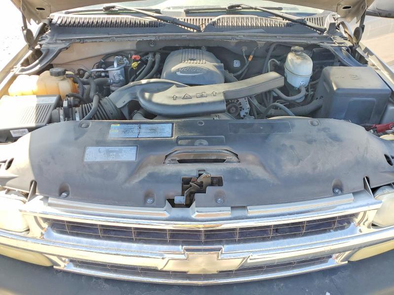 2004 Chevrolet Suburban C1500