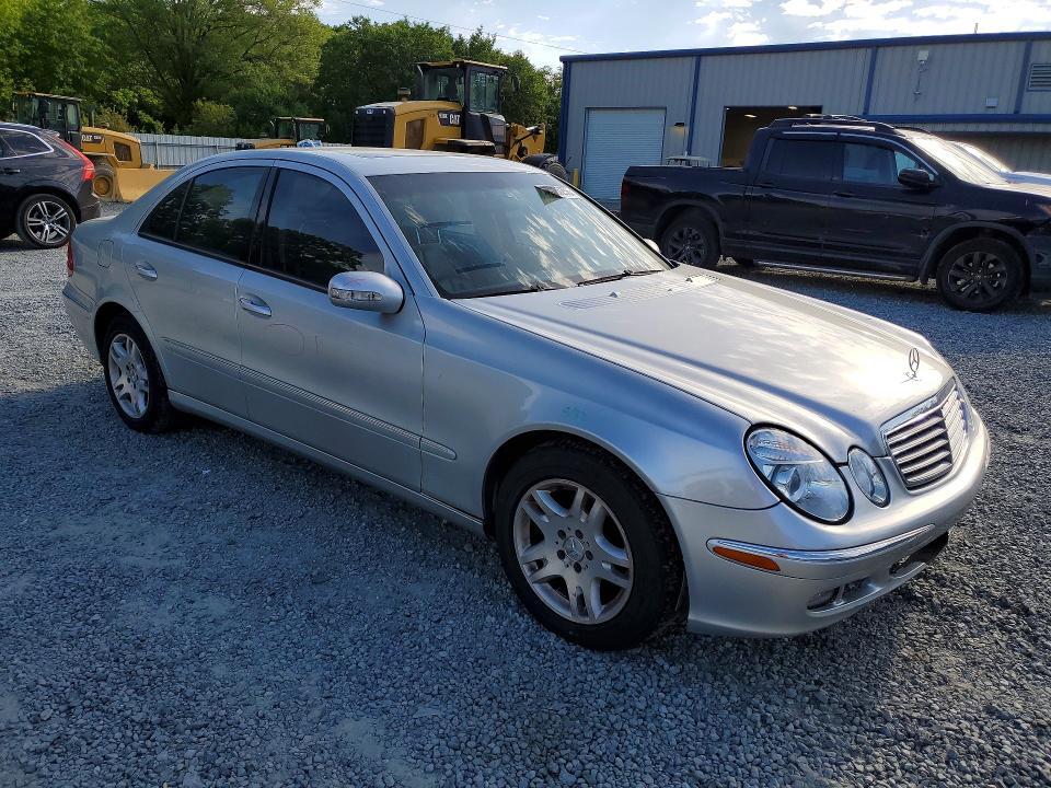 2005 Mercedes-Benz E 320