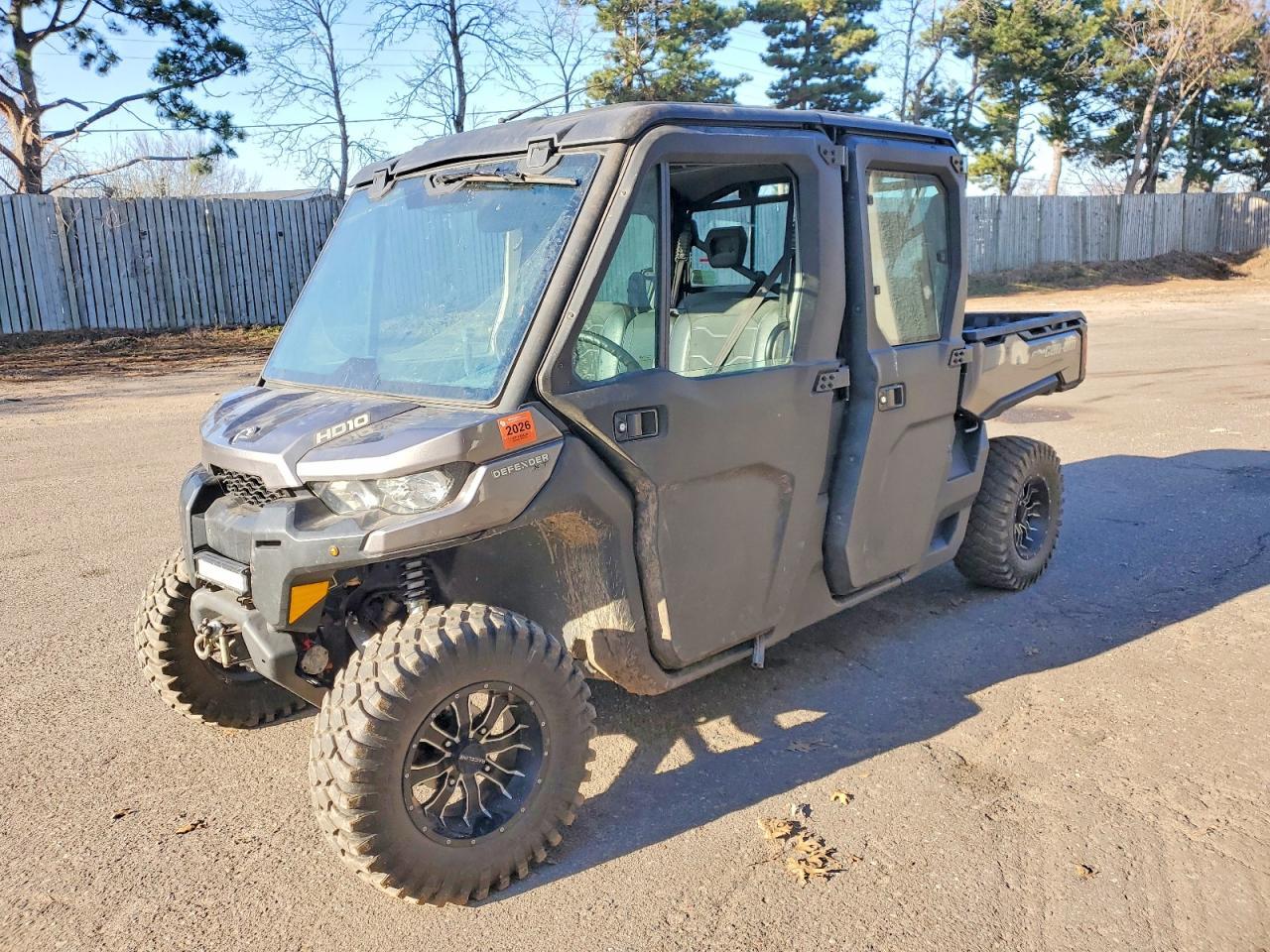 2018 Can-Am Defender Max XT HD10