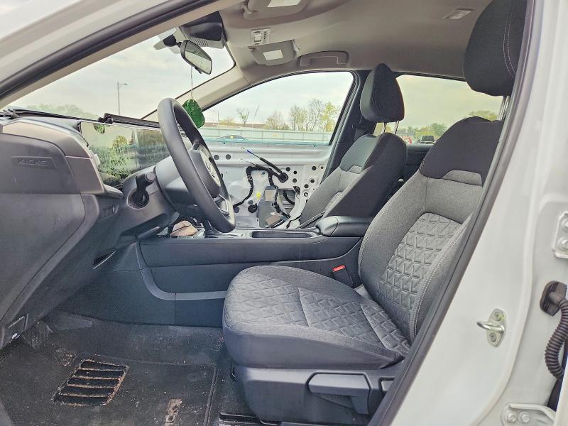 2025 Nissan Kicks sv