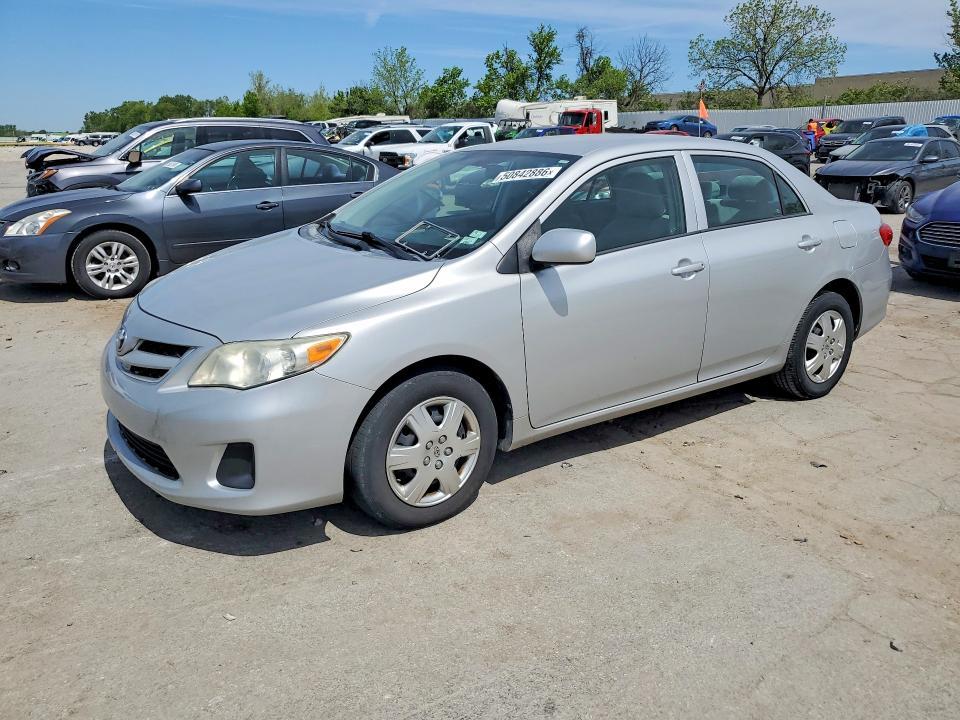 2013 Toyota Corolla l