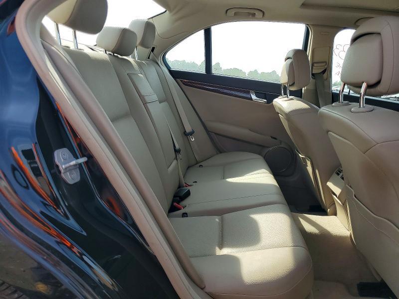 2010 Mercedes-Benz C300