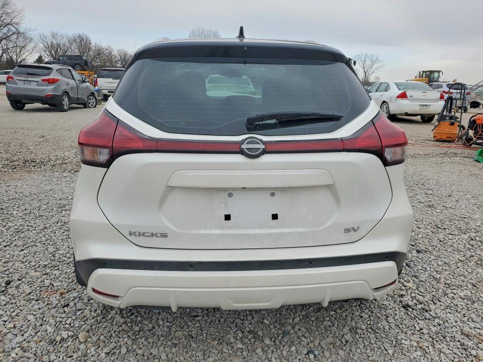 2023 Nissan Kicks SV