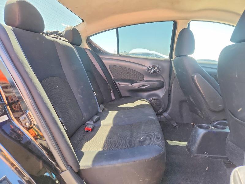2013 Nissan Versa 1.6 s