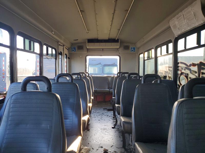 2017 Starcraft Bus