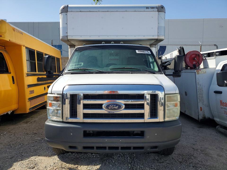 2009 Ford E450 BOX Truck
