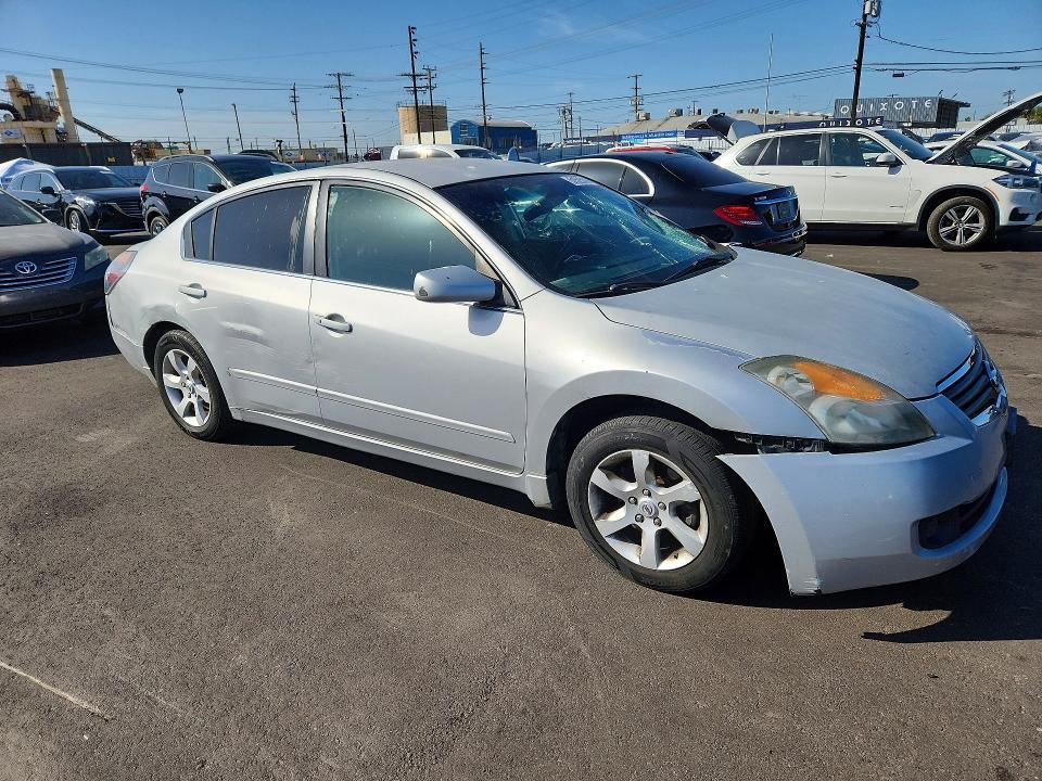 2008 Nissan Alitma