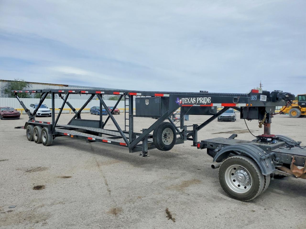 2022 Texas Pride CA84727KGN Car Carrier