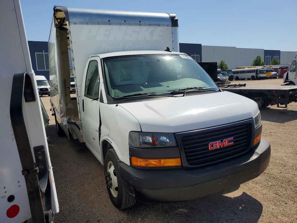 2023 GMC Savana BOX Truck