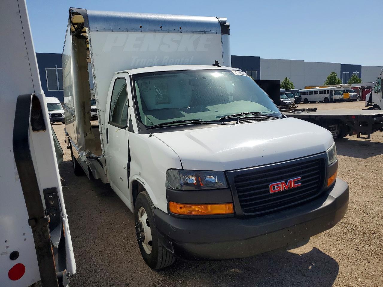 2023 GMC Savana BOX Truck
