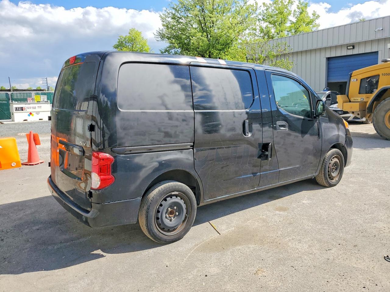 2021 Nissan NV200 SV