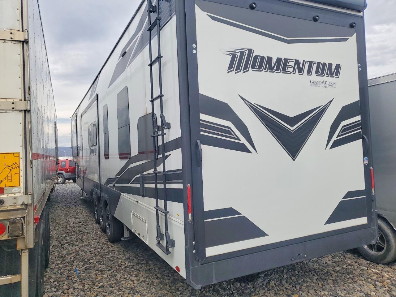 2024 Grand Design Momentum Camper