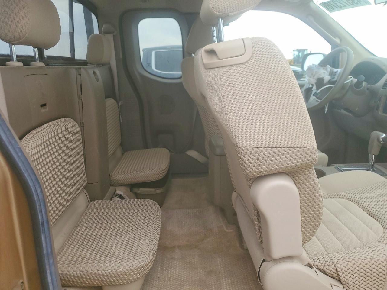 2005 Nissan Frontier SE