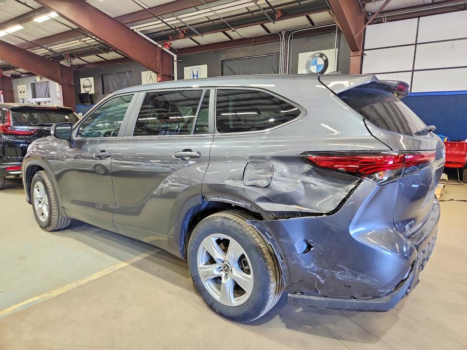 2023 Toyota Highlander le