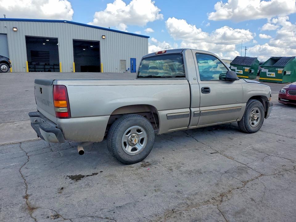2000 Chevrolet Silverado C1500