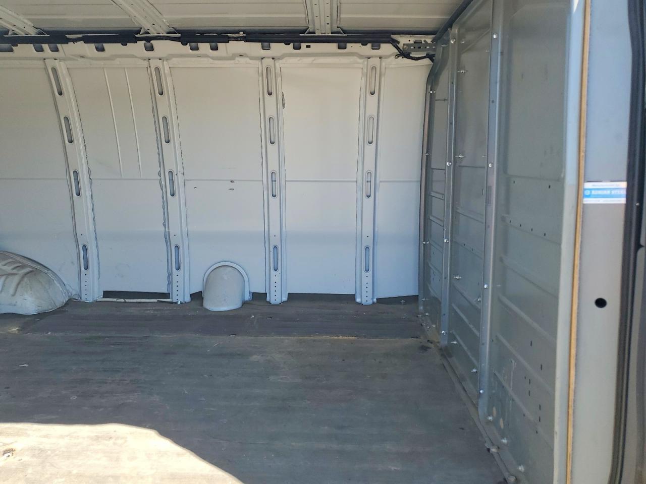 2012 Chev Express G3500