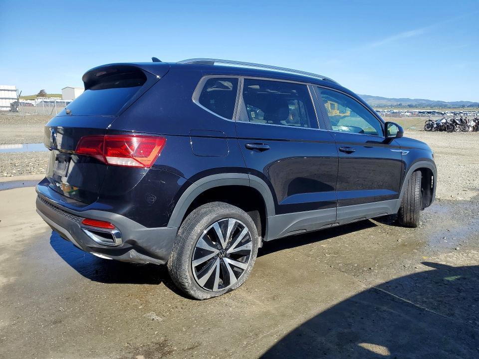 2024 Volkswagen Taos se