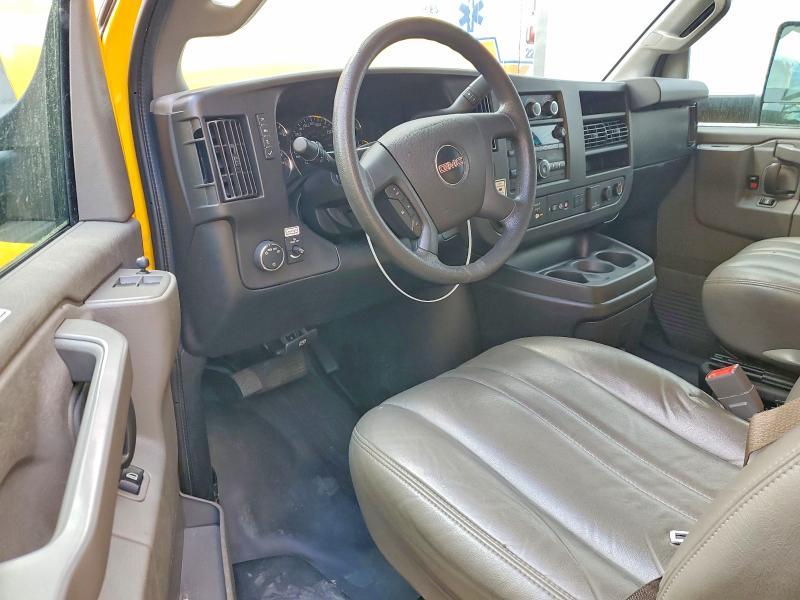 2021 GMC Savana BOX Truck