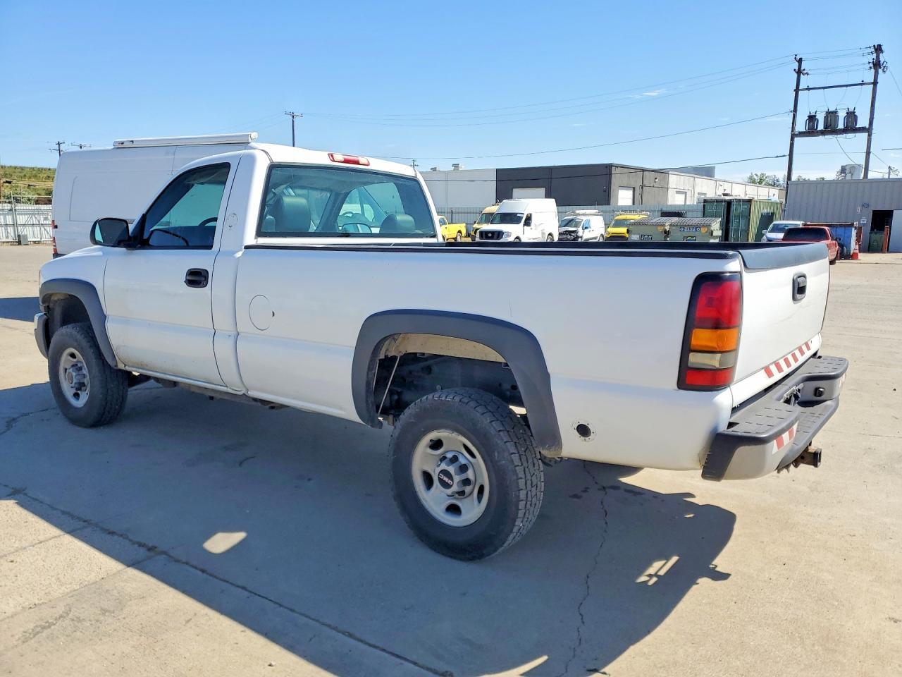 2004 GMC Sierra K2500 Heavy Duty