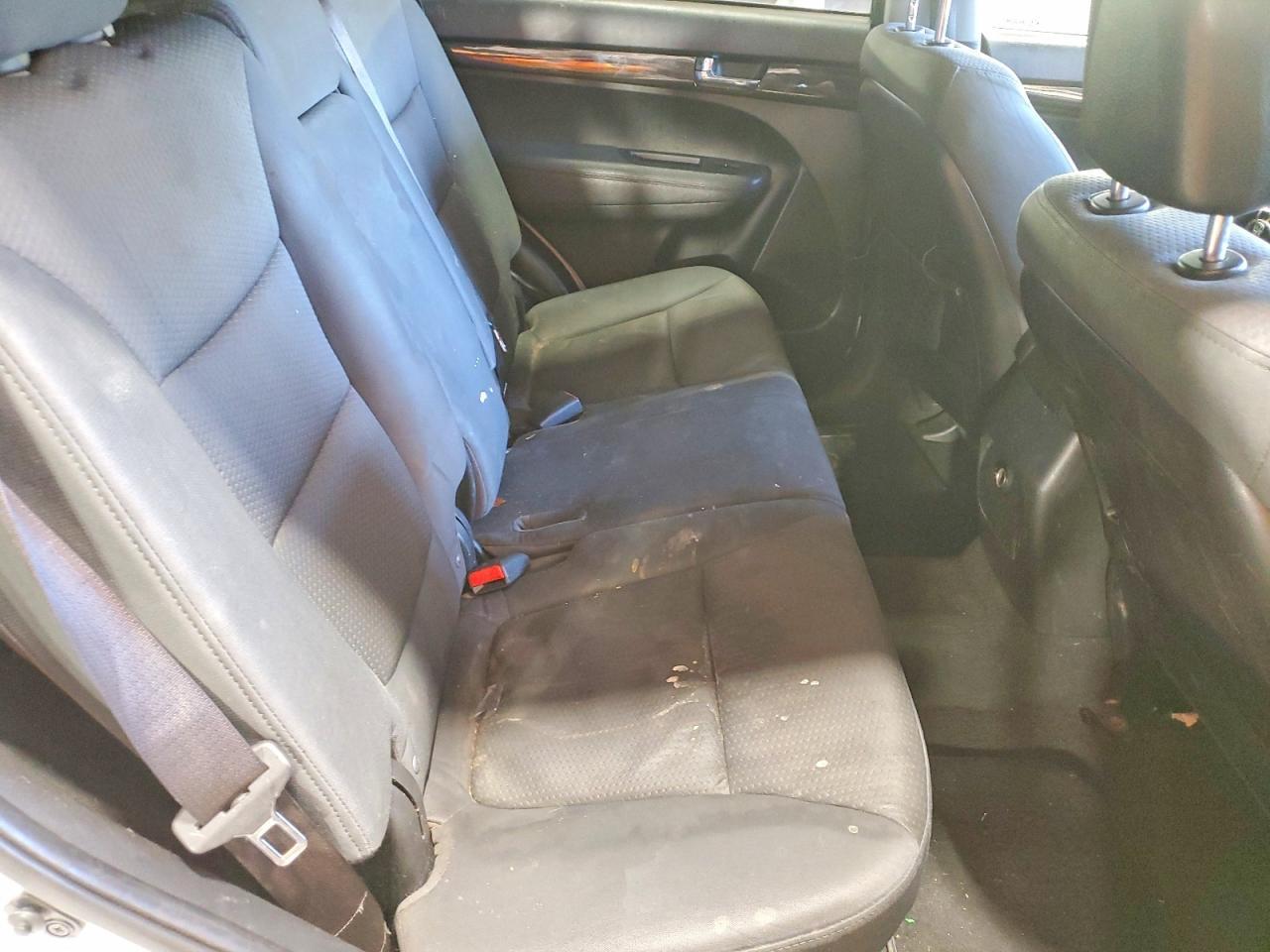 2012 KIA Sorento lx