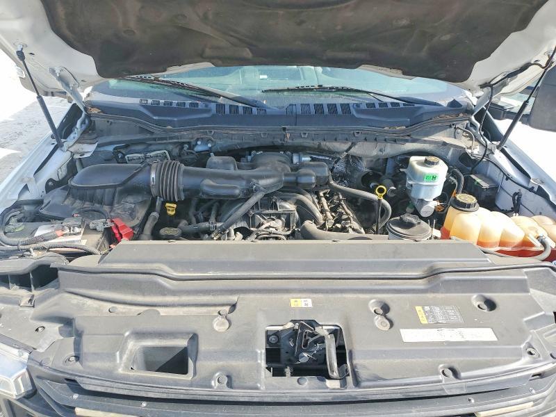 2017 Ford F450 Super Duty Flatbed Truck