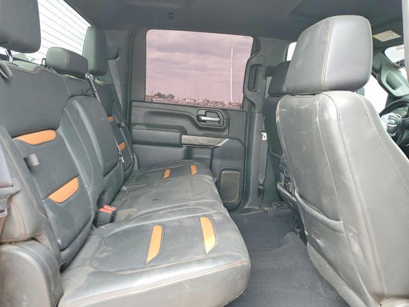 2021 GMC Sierra K2500 AT4