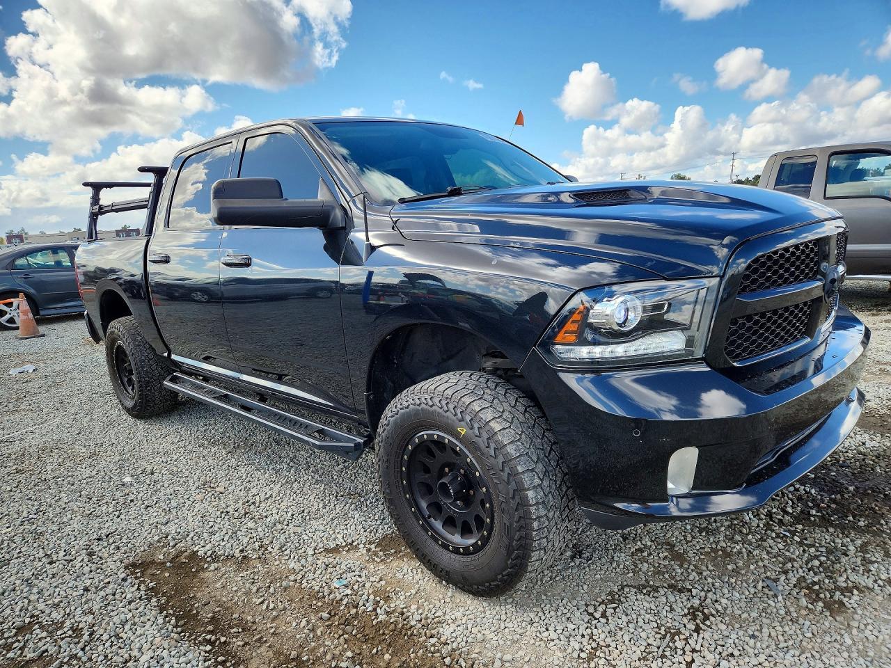 2017 Dodge RAM 1500 Sport