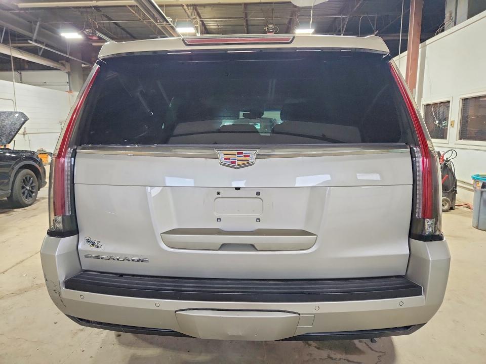 2015 Cadillac Escalade Luxury