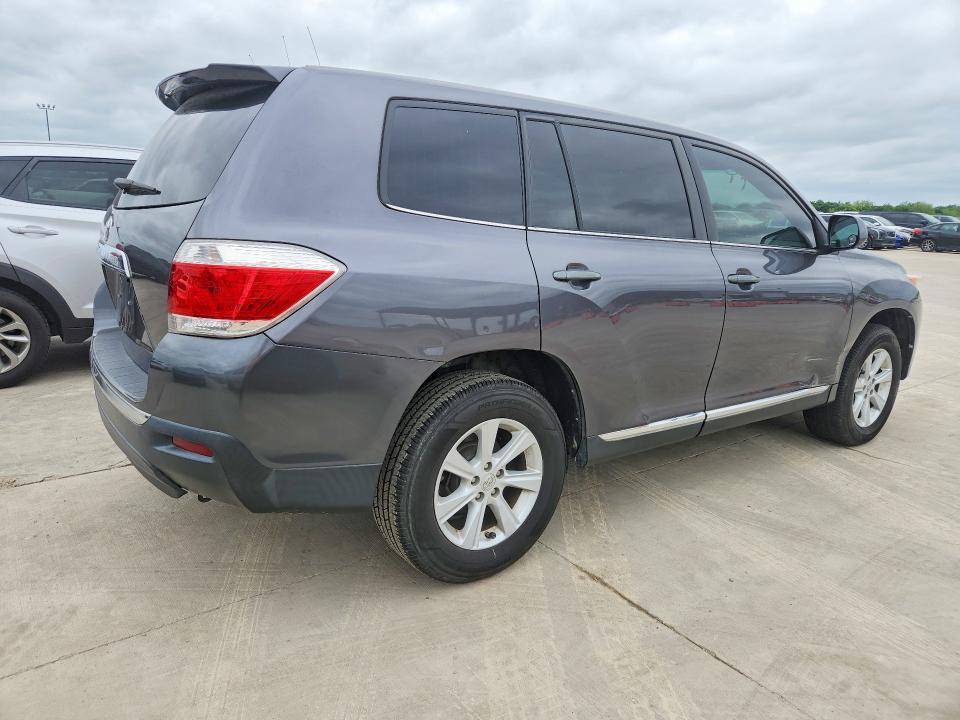 2013 Toyota Highlander Base