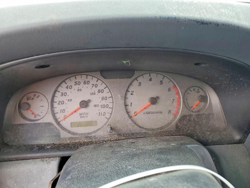 2001 Nissan Frontier XE
