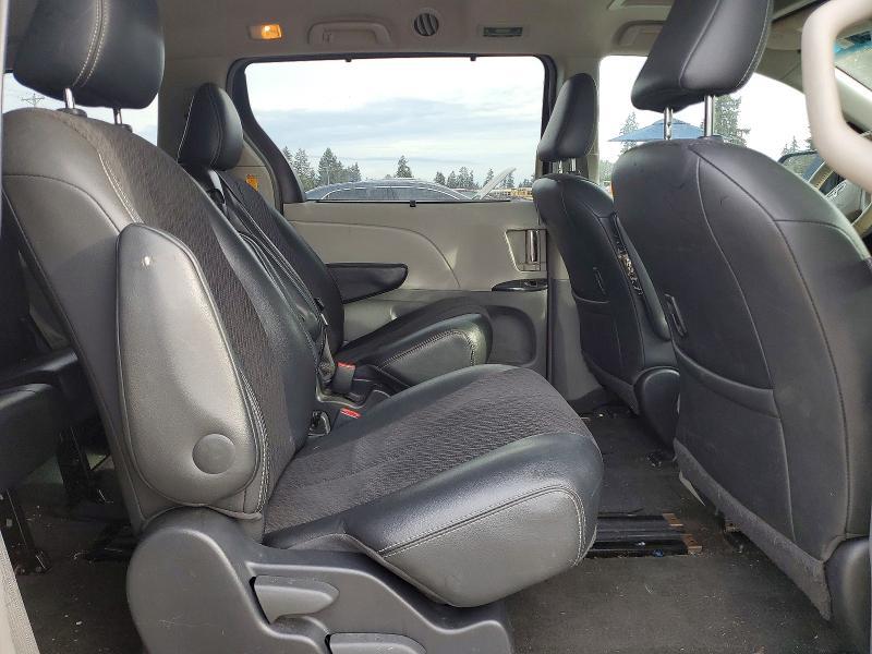 2014 Toyota Sienna Sport