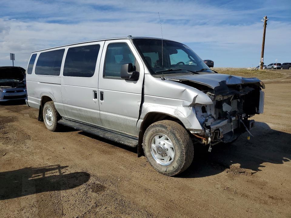 2014 Ford Econoline E350 Super Duty Wagon
