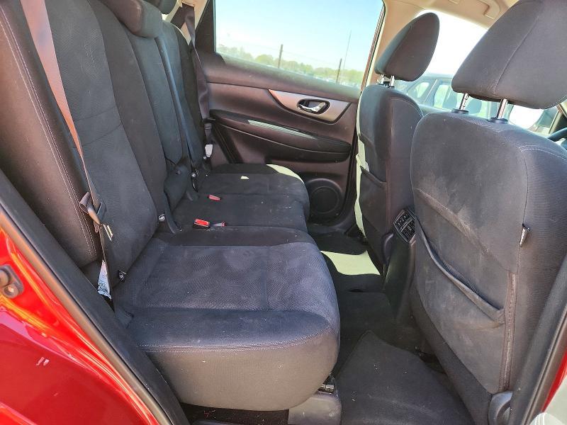2016 Nissan Rogue sv