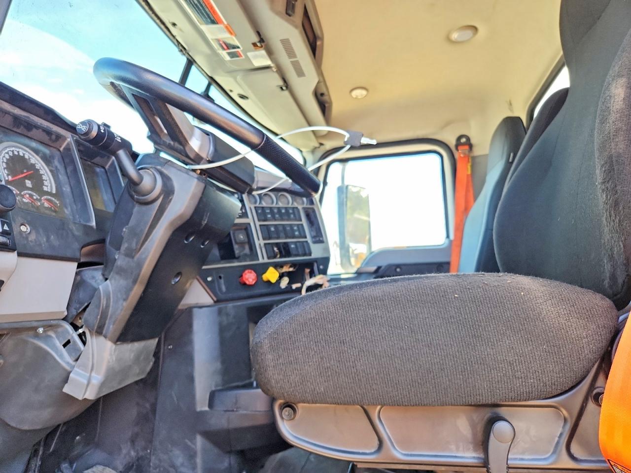 2024 Mack Anthem Dump Truck