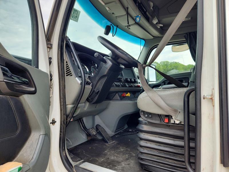 2020 Kenworth T680 Semi Truck