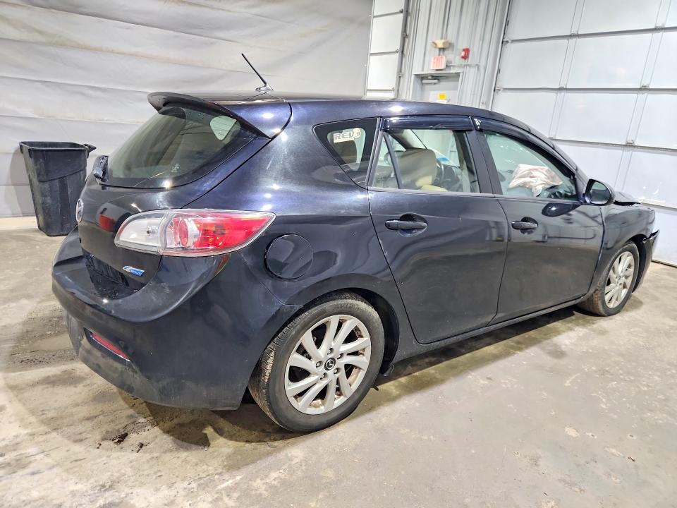 2013 Mazda 3 I