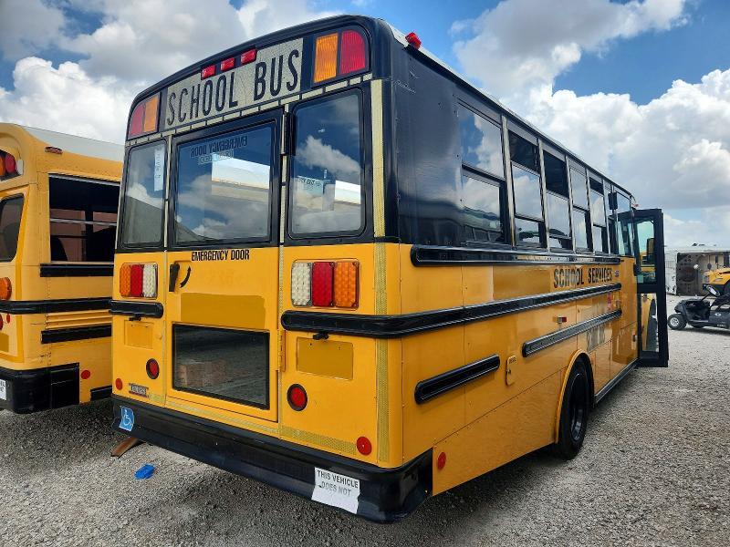 2009 Thomas SAF-T-LINER C2-School Bus