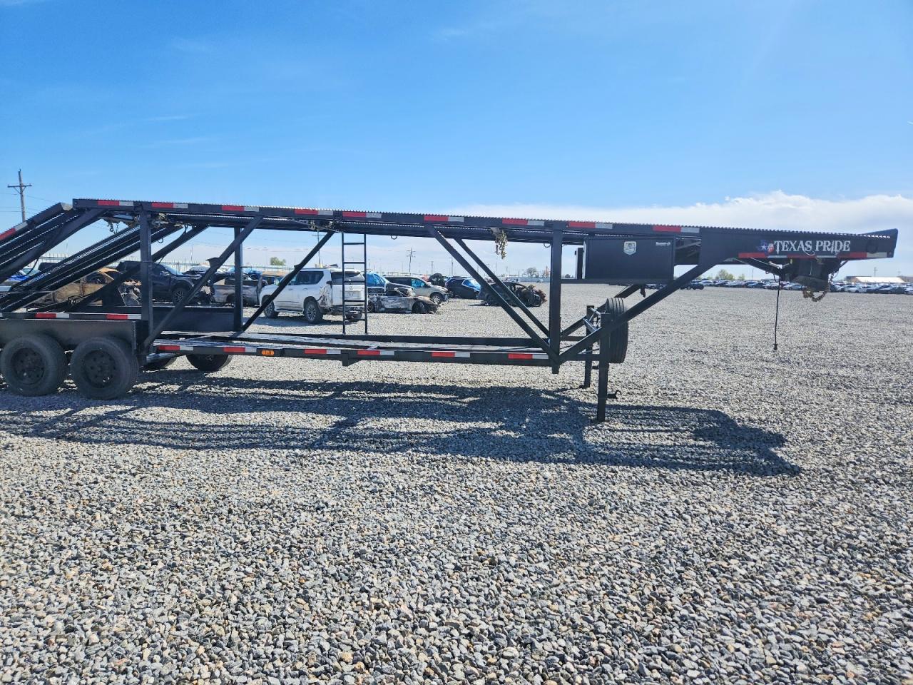 2022 Texas Pride CA84727KGN Car Carrier