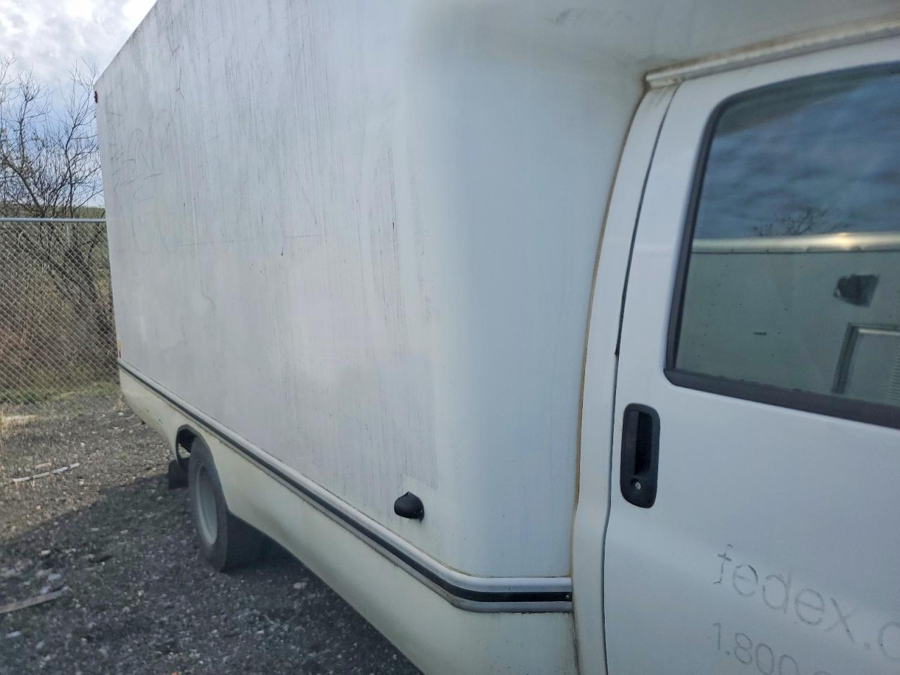 2017 Chev Rolet Express G3500 Delivery Truck