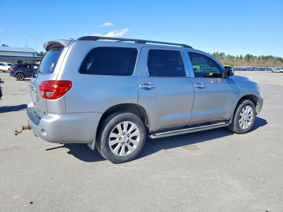 2010 Toyota Sequoia Platinum