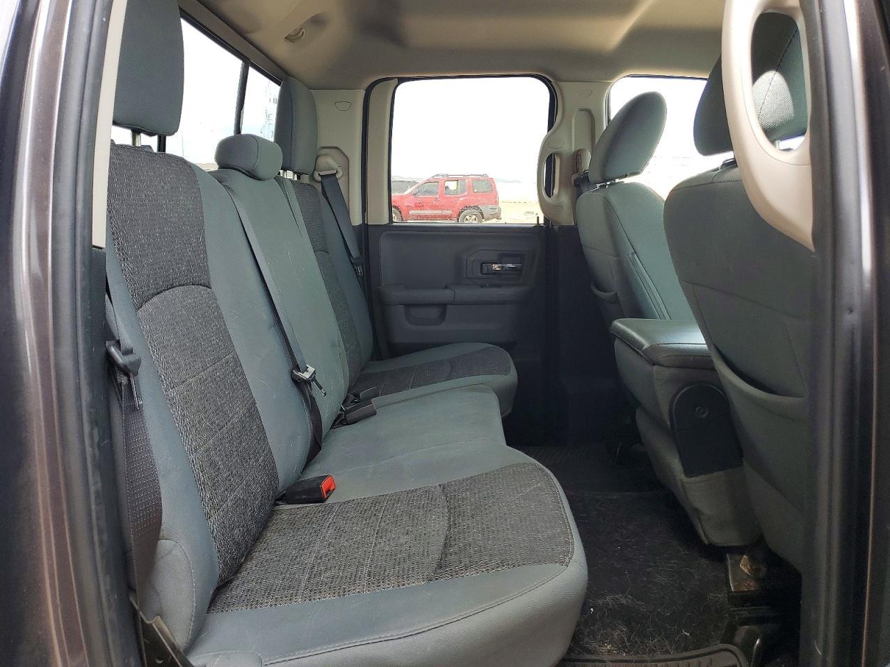 2016 Dodge RAM 1500 SLT