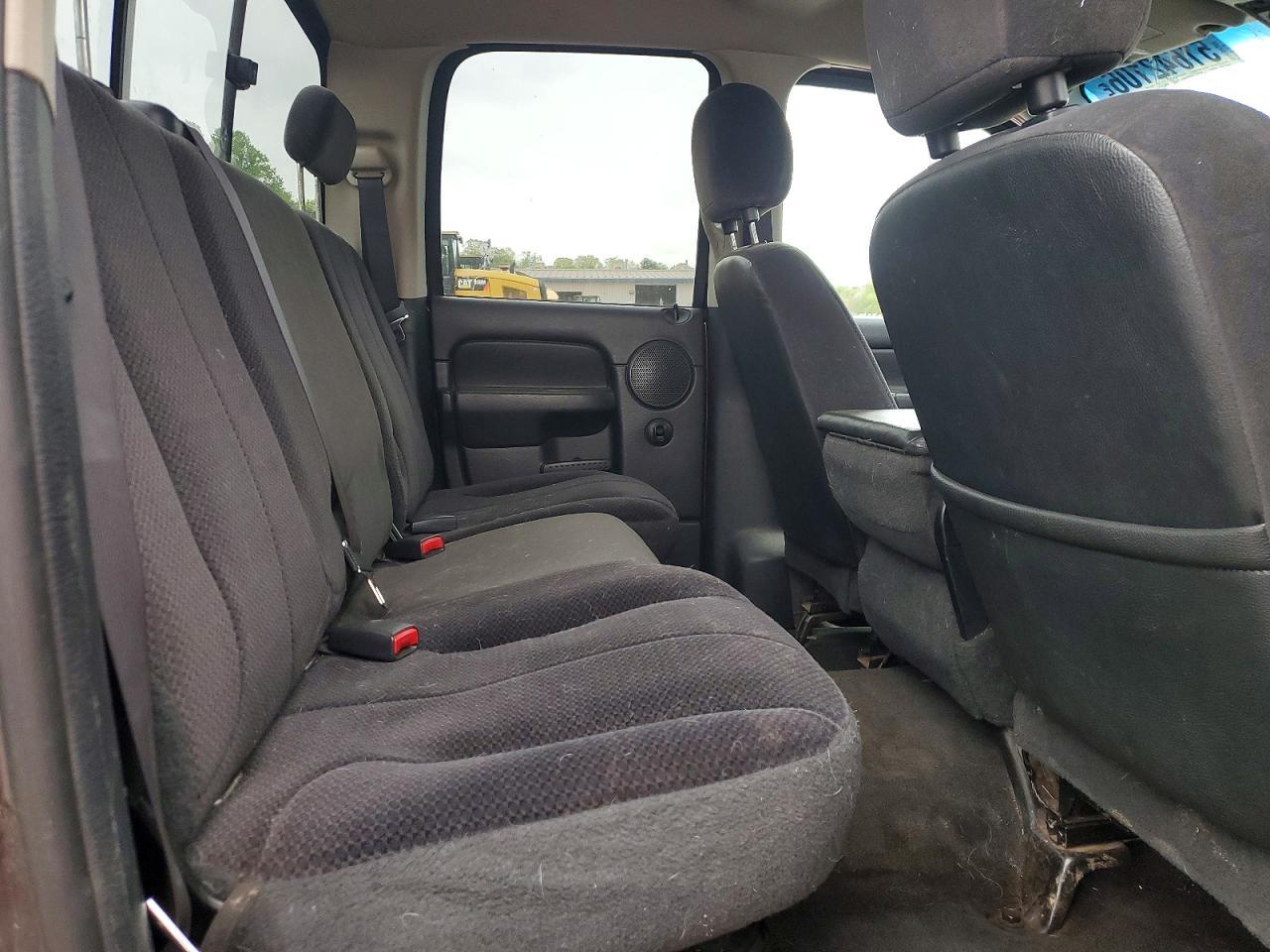2004 Dodge RAM 2500 ST